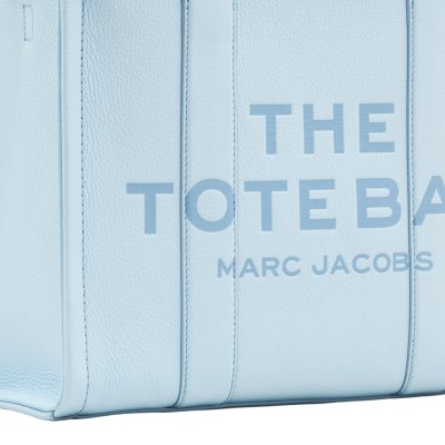 THE LEATHER MEDIUM TOTE BAG